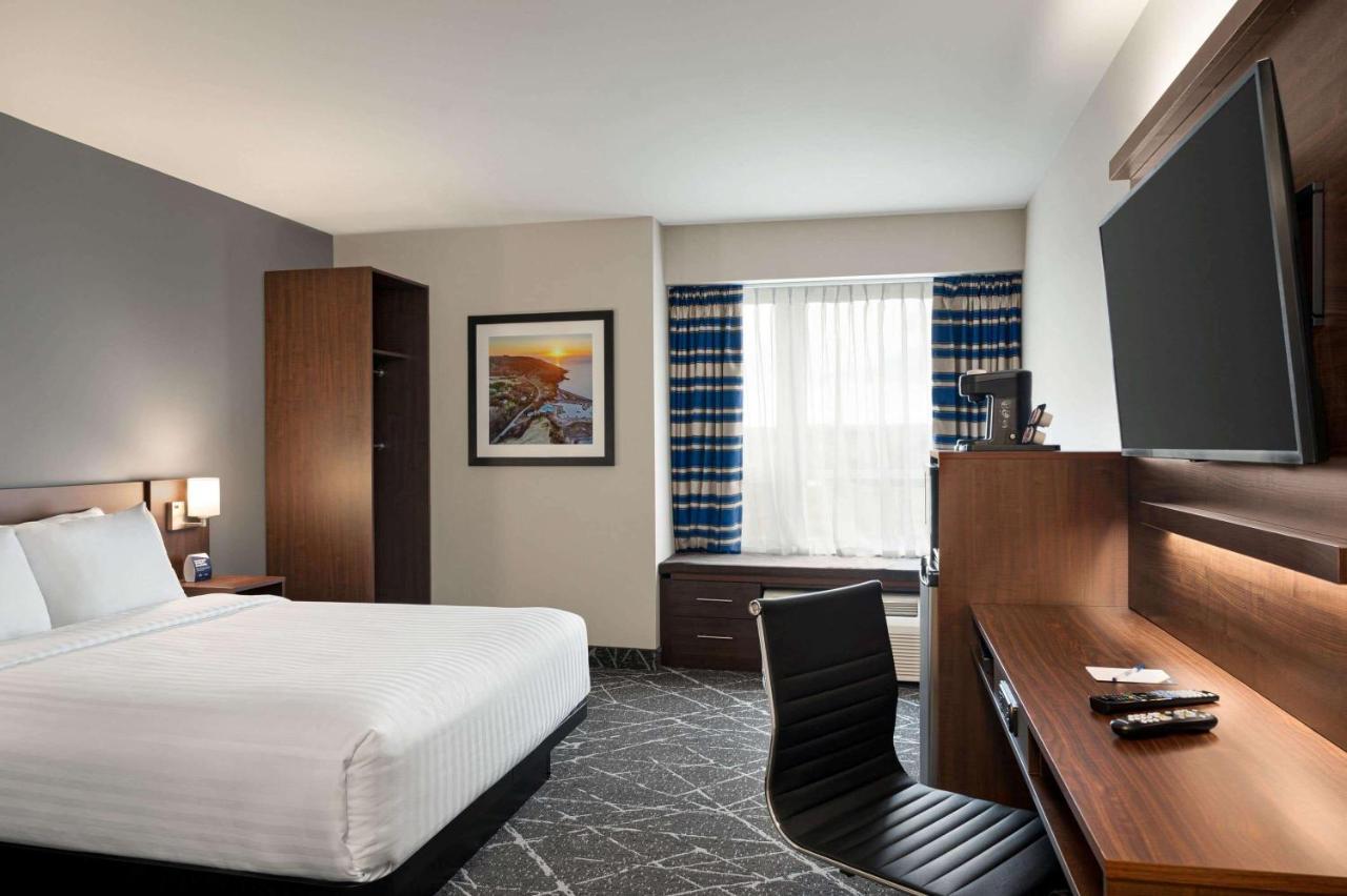 Microtel Inn & Suites By Wyndham 앤티고니시 외부 사진